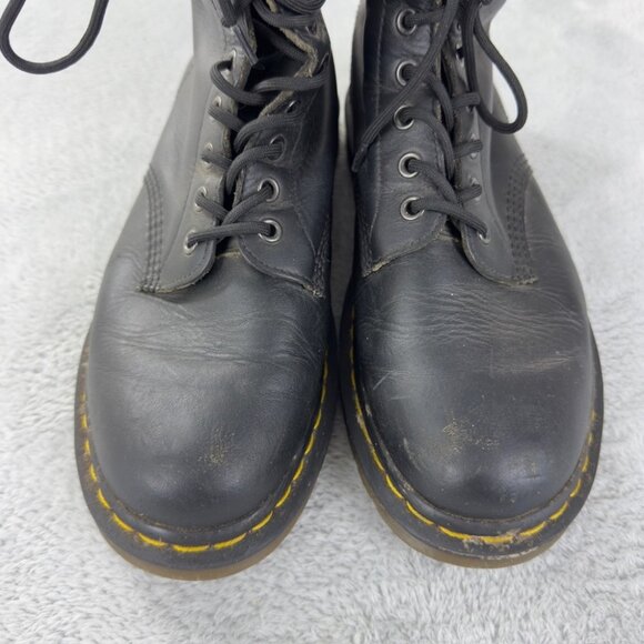 Black Leather Boots - Picture 11 of 15
